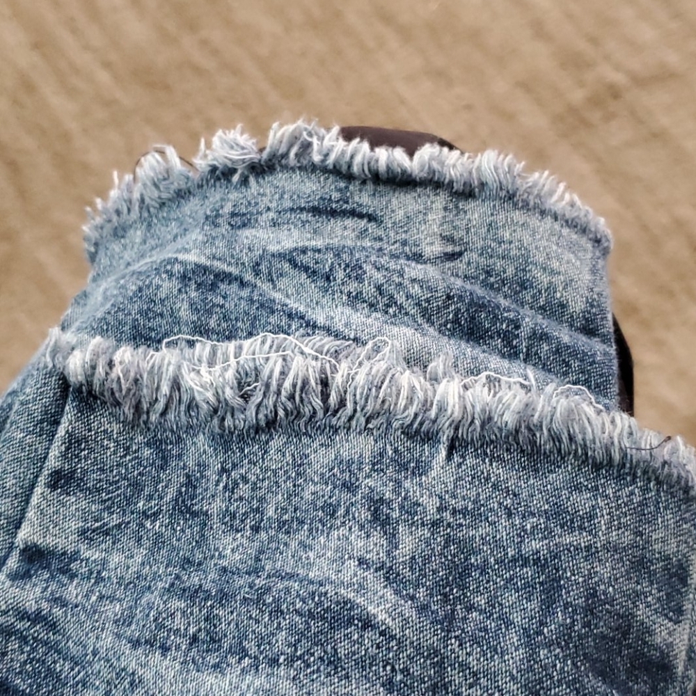 Kroix Designer Ripped jeans with pockets - Picture 13 of 13